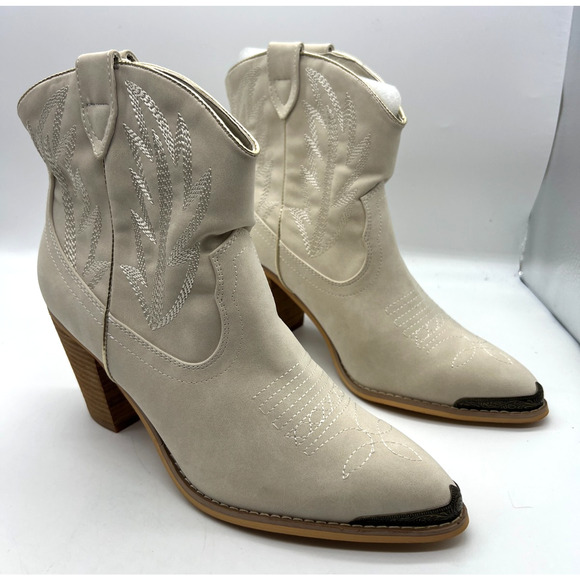 Very Volatile Taylor Ankle Boot Off White Western Cowgirl NIB Size 11 - Picture 1 of 9